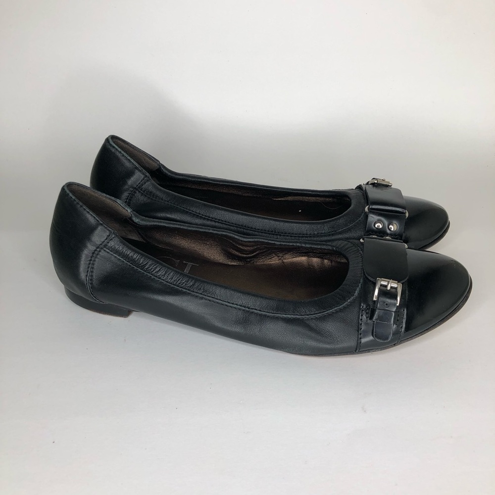 AGL Shoes Flats Slip Ons Women Size 40 US 9 Black Leather Italy Cap Toe - Picture 1 of 16
